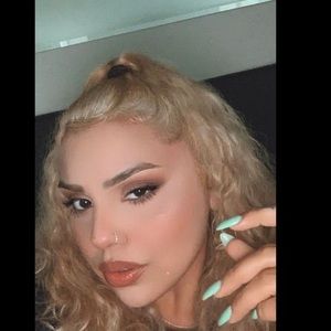 Meet your Posher, Nancy